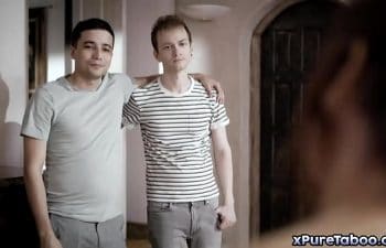 Video de sexo com 2 irmãos e a madrasta gostosa